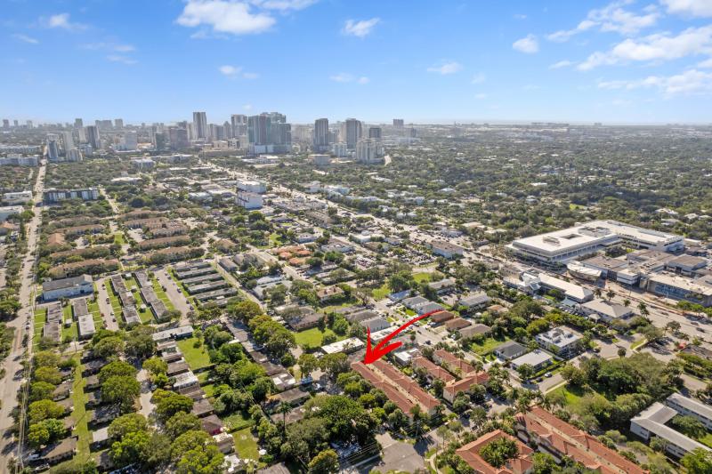  Condo & Townhome Photos