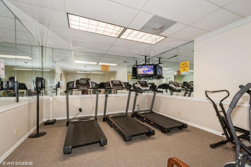 Condo & Townhome Photos