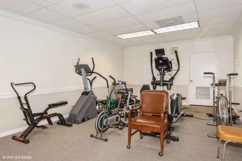  Condo & Townhome Photos