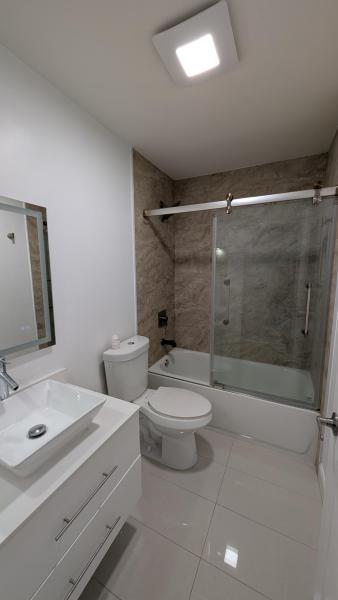  Condo & Townhome Photos