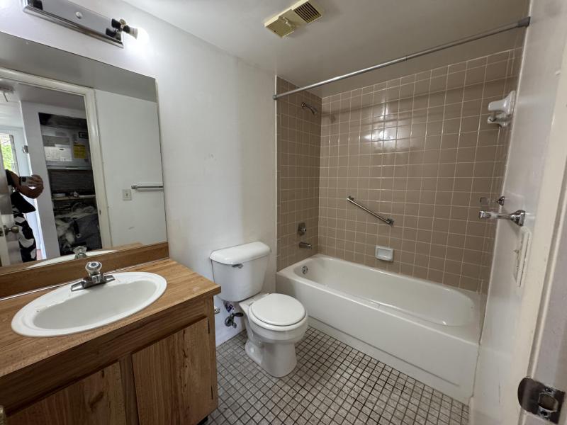  Condo & Townhome Photos