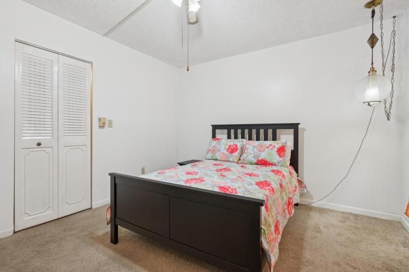 Condo & Townhome Photos