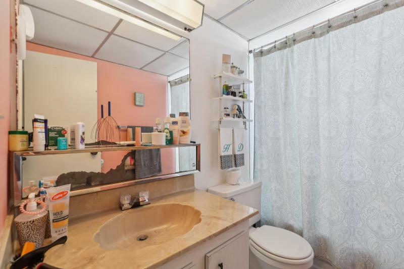  Condo & Townhome Photos