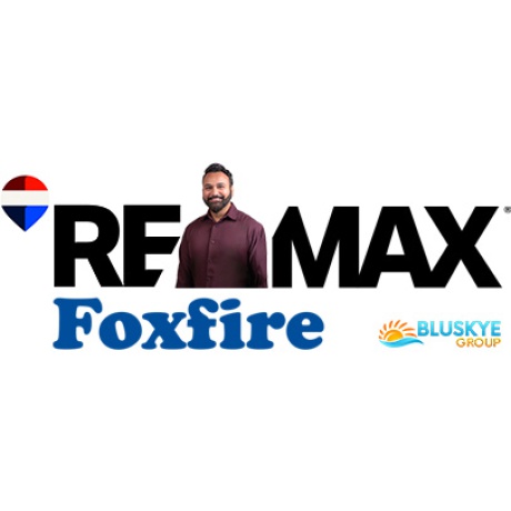 RE/MAX Foxfire - HWY 40 logo